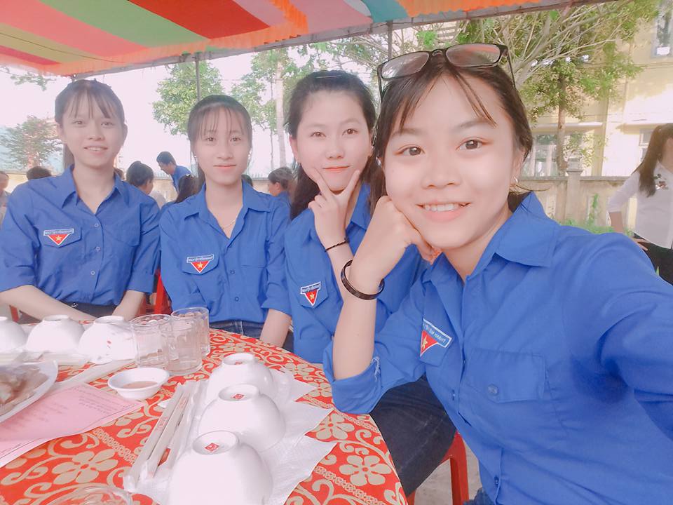 29572324_350768692085888_5845337398370195551_n