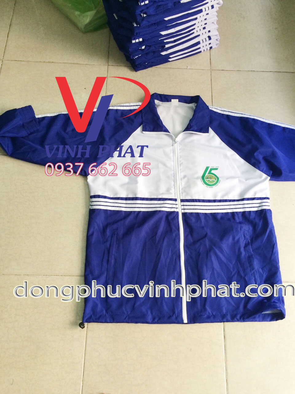 1 Xưởng may áo khoác đồng phục tốt nhất tại Việt Nam - Áo thun Tees