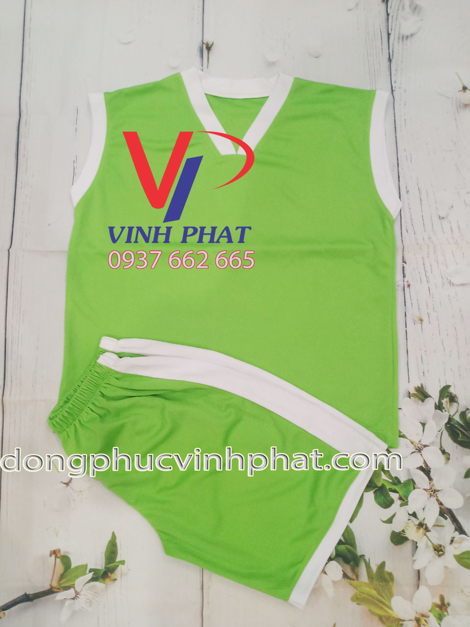 Đồng phục mầm non màu xanh