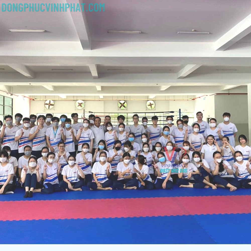 dong_phuc_the_duc_tdt_4