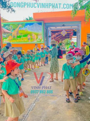 dong_phuc_mam_non_xanh_4