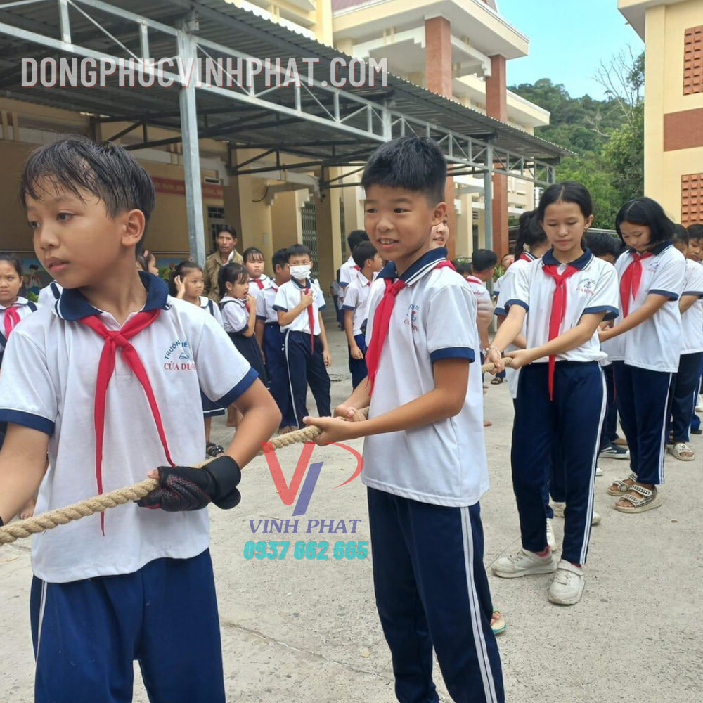 dong_phuc_td_hs_cap_2