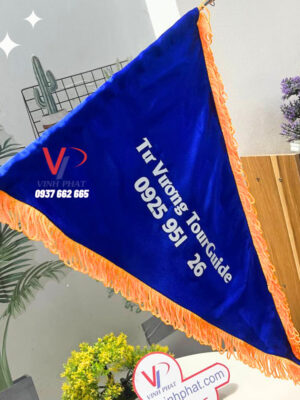 co_du_lich_tu_vuong_1