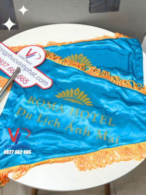 co_tour_du_lich_anh_mai_2