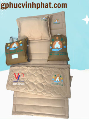 chan_ga_goi_dem_little_house_1