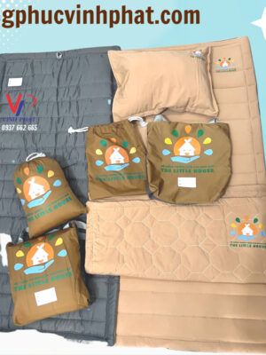 chan_ga_goi_dem_little_house_3