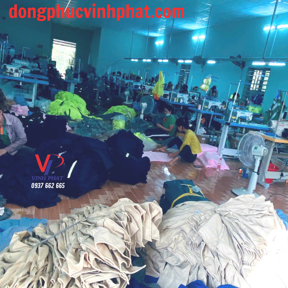 xuong_may_do_bao_ho_2