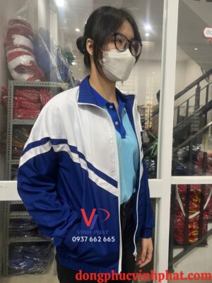 ao_khoac_hs_xanh_trang_1